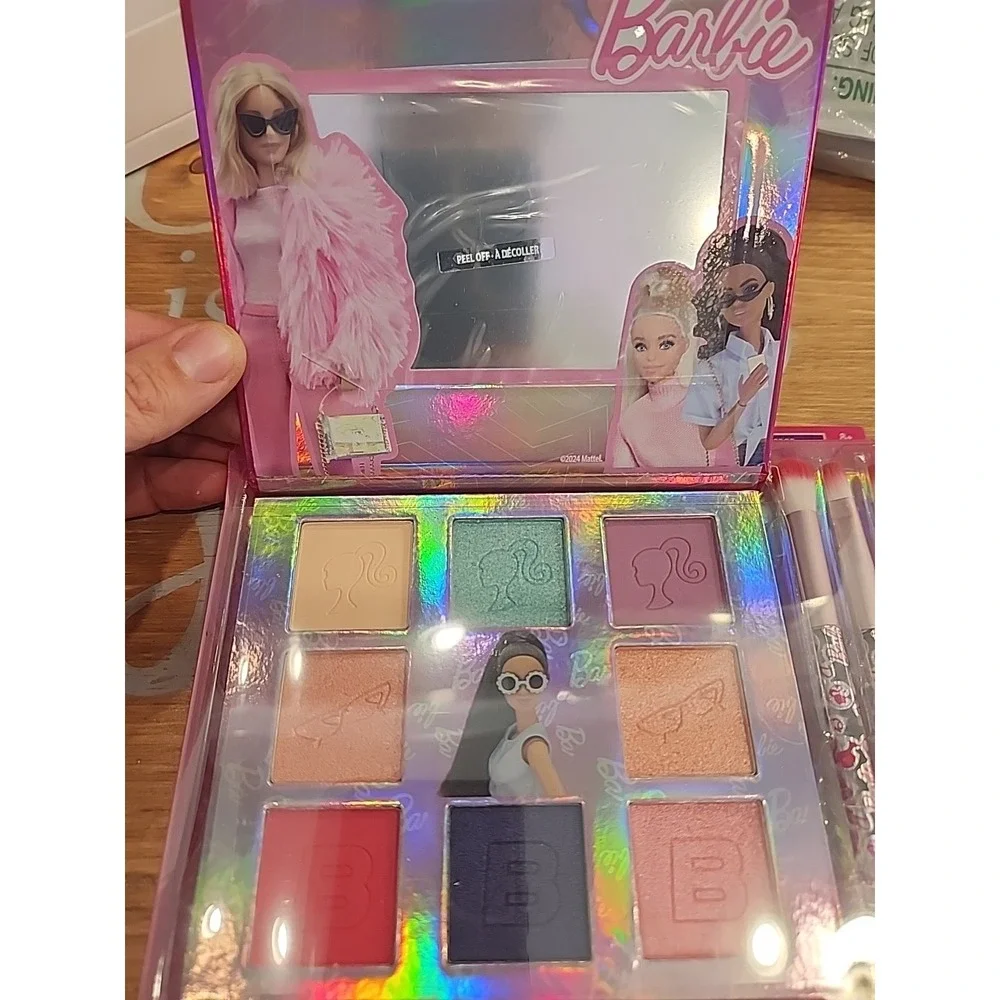 Barbie Shadow Palette with Mirror 8 Shades Makeup Kit‎ for Kids New